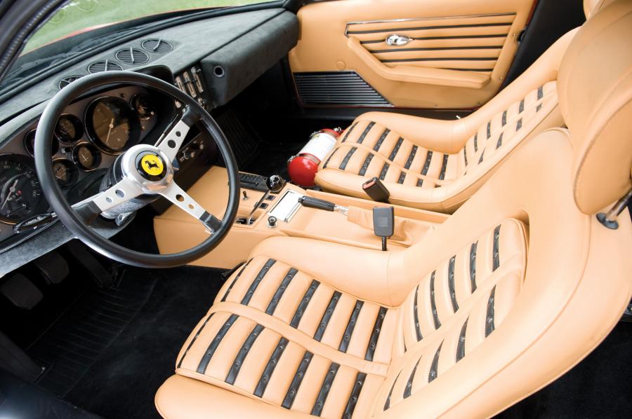  Ferrari 365 GTB/4 Daytona 1971 года  (фото 15 из 52)